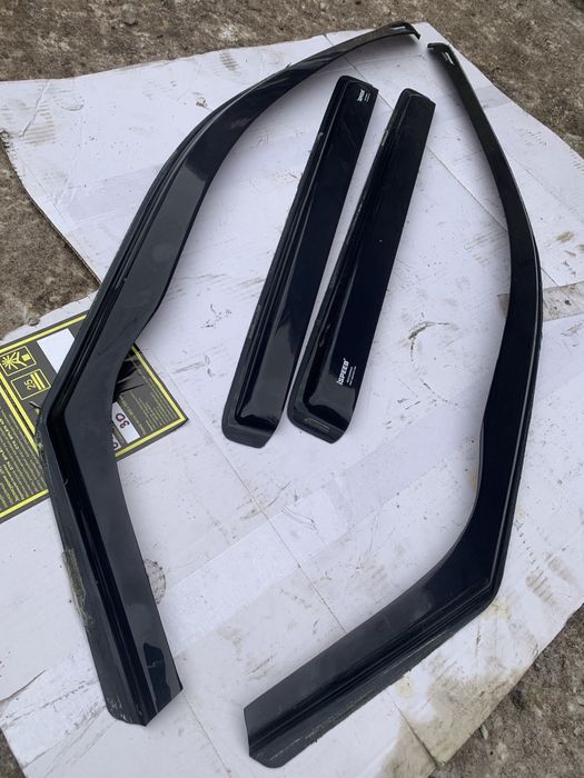 Вітрові планки BMW Е70 бокові вітровики відливи дощу
