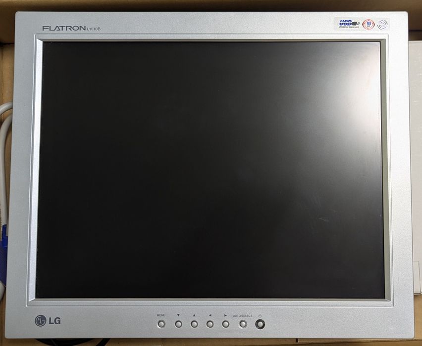 Монітор 15" LG Flatron L1510B