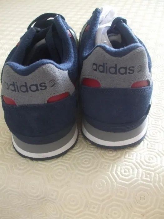 Ténis adidas, tamanho 39,5