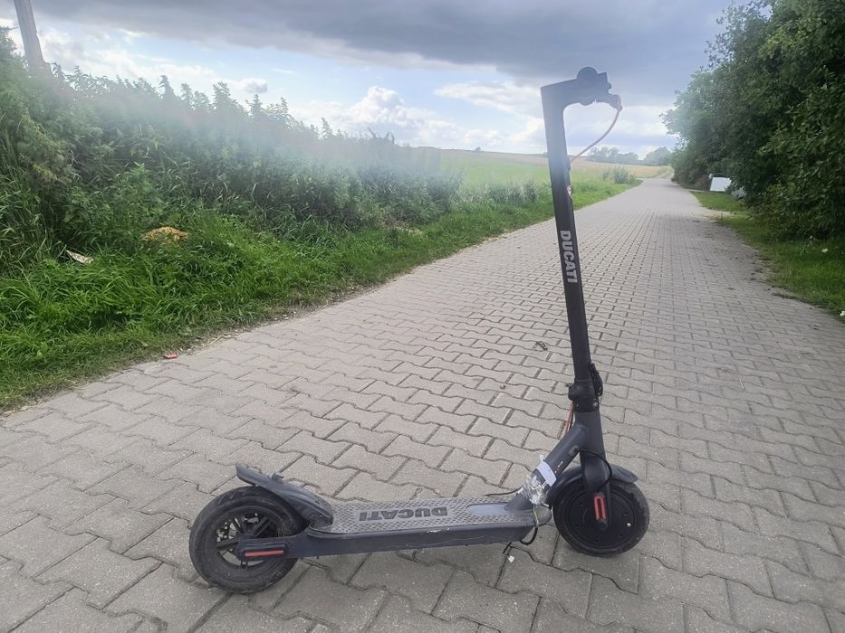 Hulajnoga elektryczna
