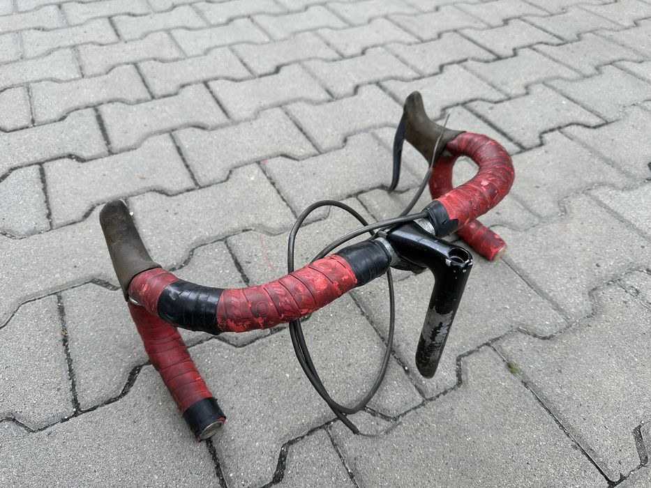 Kokpit kierownica baranek szosowa klamki  SR Suntour