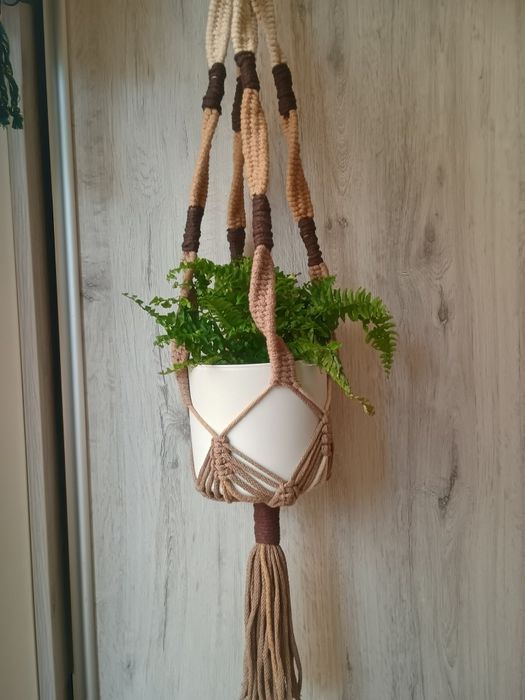 Makrama - wiszący kwietnik,dł. 94 cm nr 31