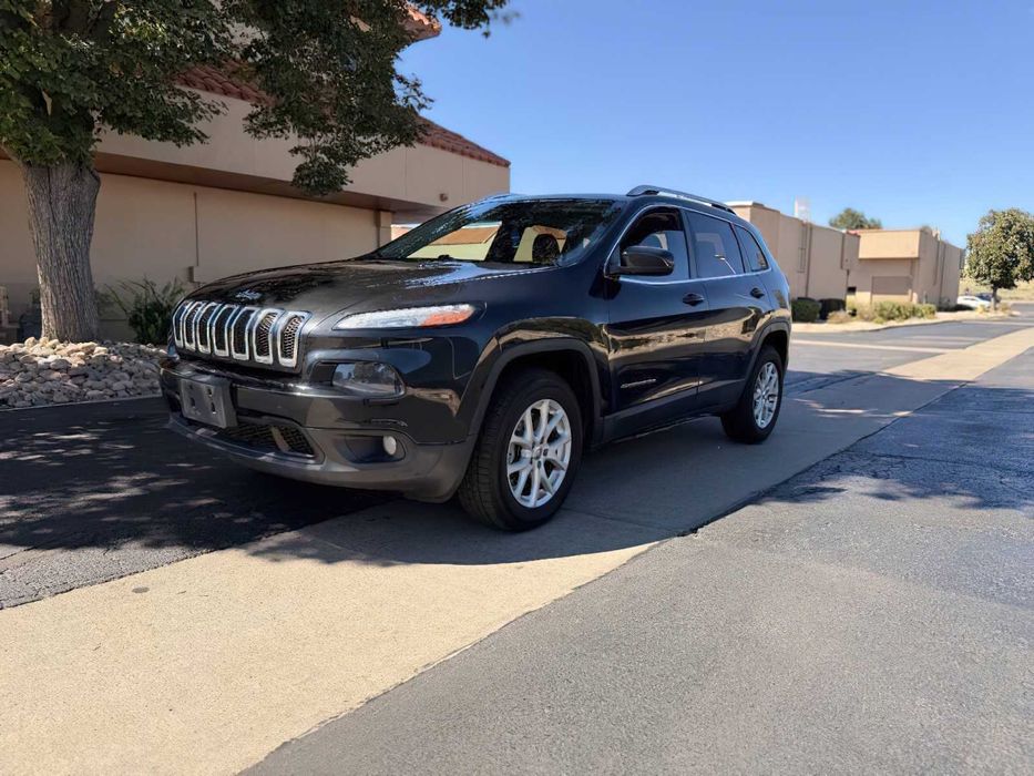 Jeep Cherokee      2015