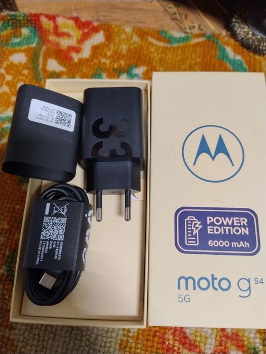 Быстрая зарядка 25,33,80.ват Ган ват, состояние новое