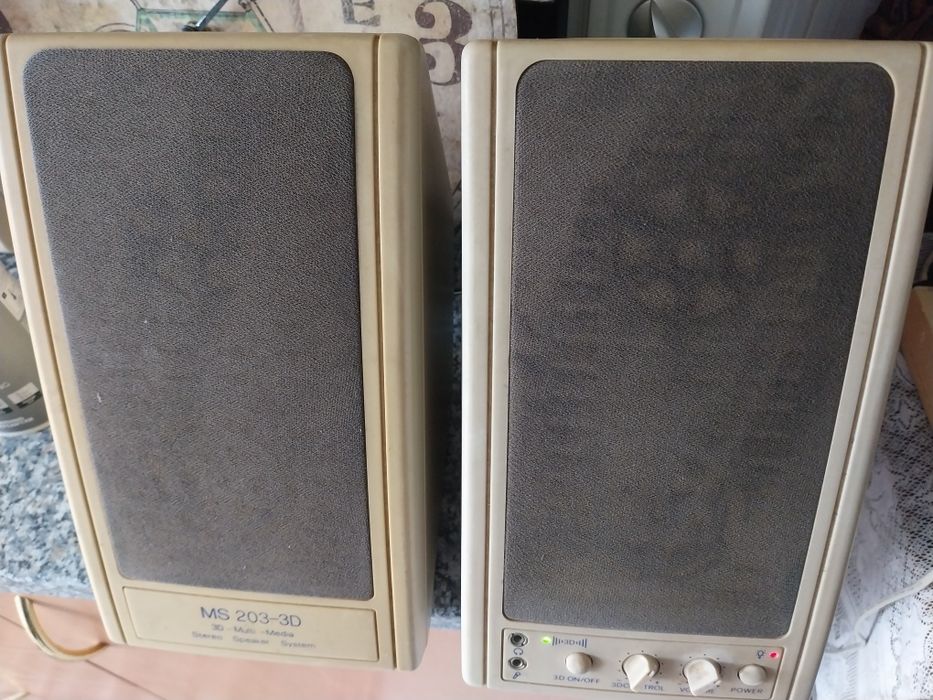 Colunas som biamplificadas