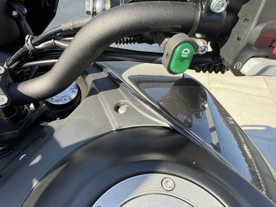 Benelli 702 x como Nova (120kms)