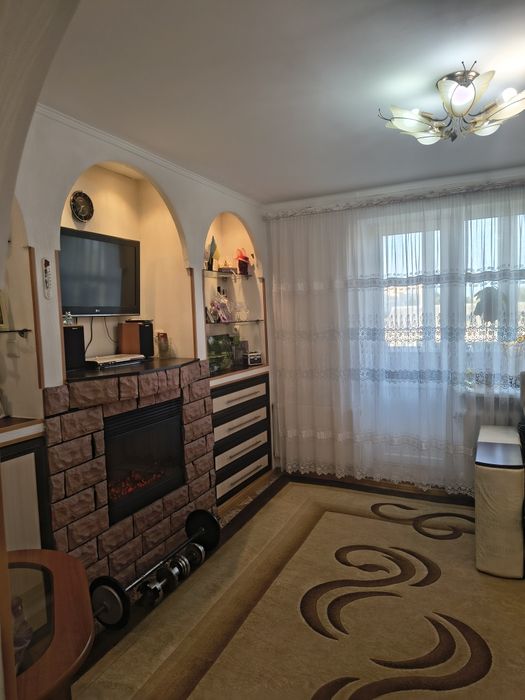 Продається 3-х кімнатна квартира по вул.Будівельників