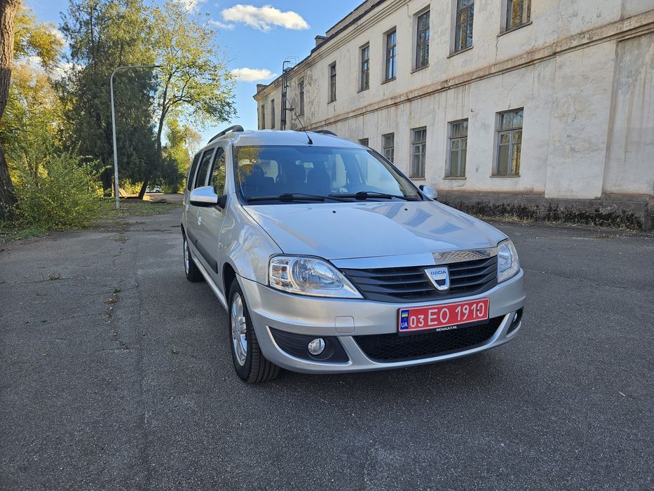 Продам Dacia Logan MCW Laureat Black Line 2012 г.в