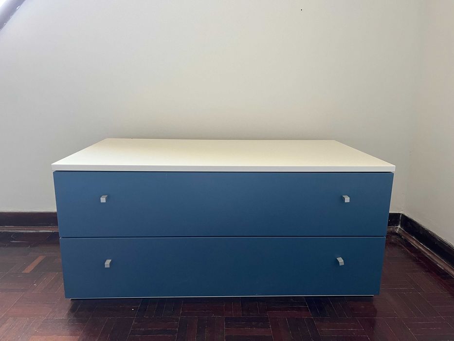 Vende-se mobília de quarto jovem