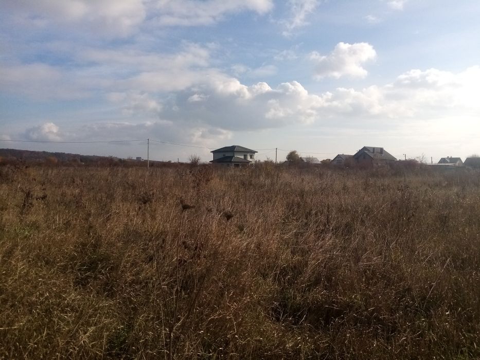 Продається земельна ділянка в с Клузів під забудову