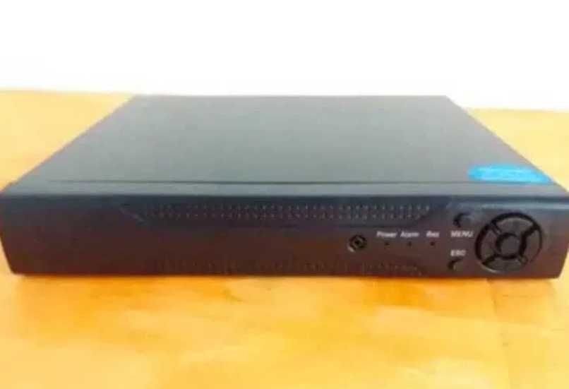 Регистратор набор на 8 камер видеонаблюдения уличный комплект камер