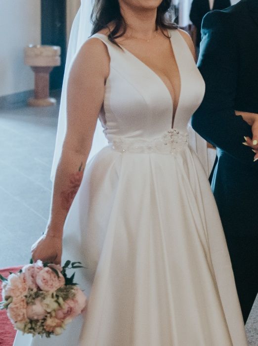 suknia ślubna elegancka