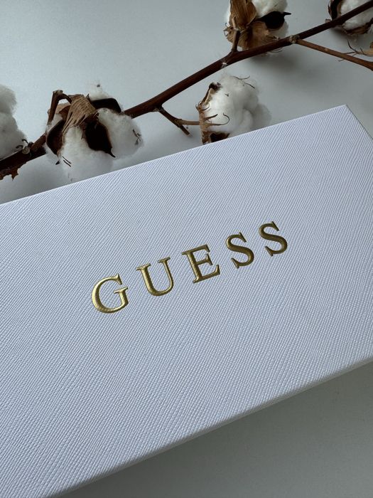 Кошелек Guess з цінником оригінал новий гаманець з бірками, з коробкою