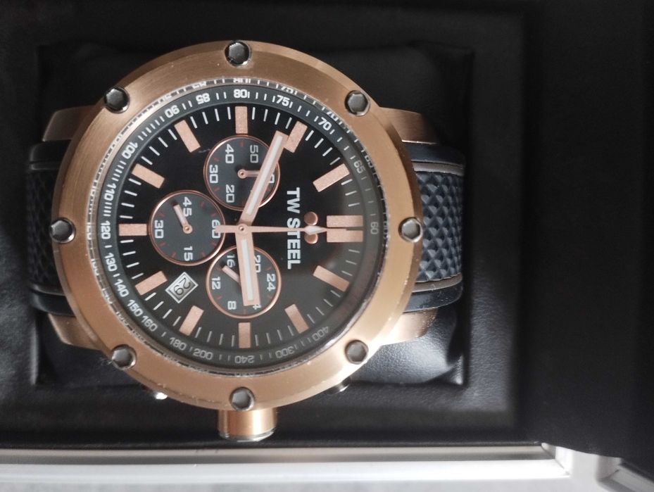 Zegarek TW Steel Ts5 G r a n d e u r Tech 48 mm 10 a t m