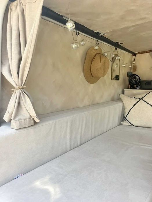 Renault Trafic Campervan (2012) – Móveis Removíveis & Solar Off-Grid!