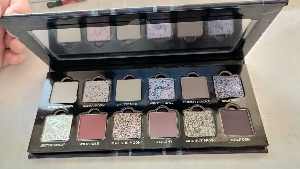 Paleta cieni Ensley Reign Wolf Moon