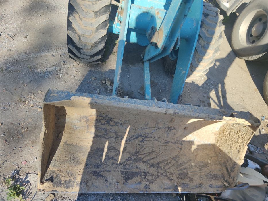 Фронтальный погрузчик Furukawa