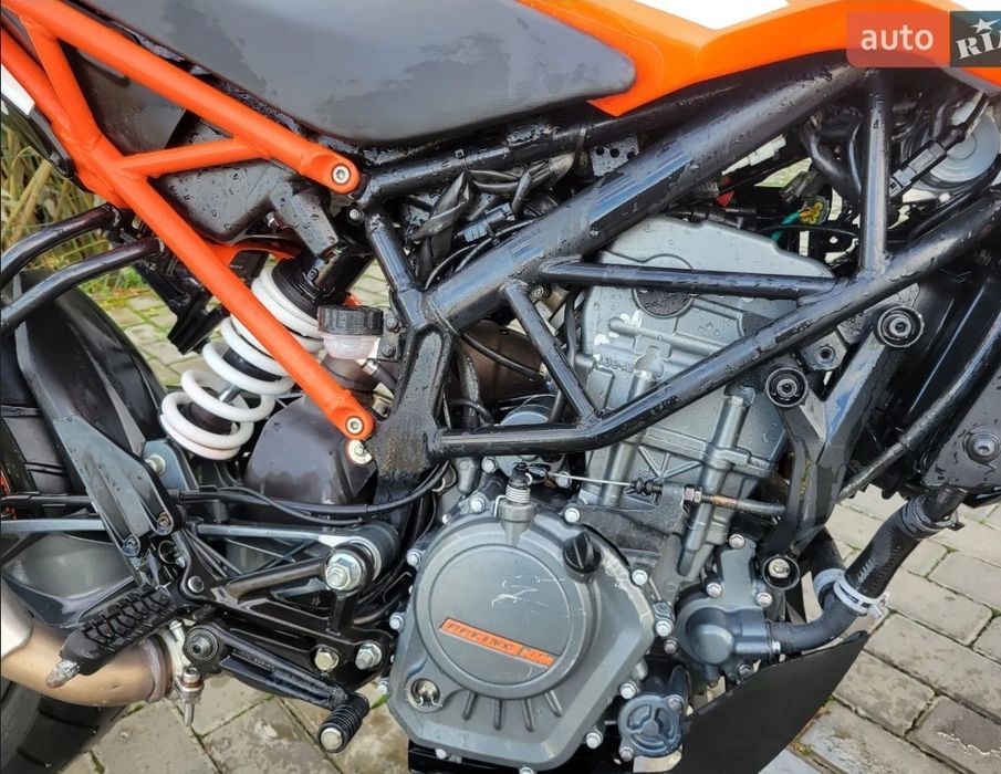 КТМ ДЮКЕ 125 2022 року