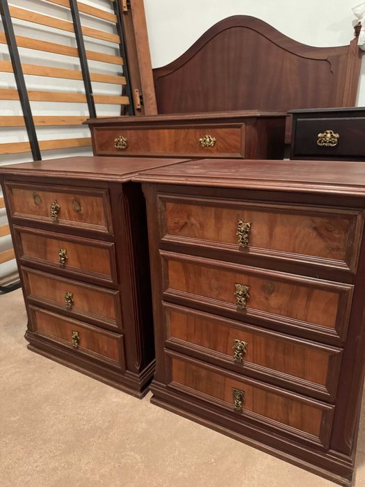 Mesas de cabeceira em madeira maciça – conjunto de 2