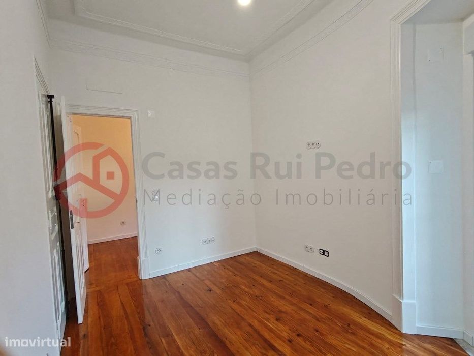 Apartamento T3 totalmente remodelado na Penha de França em Lisboa