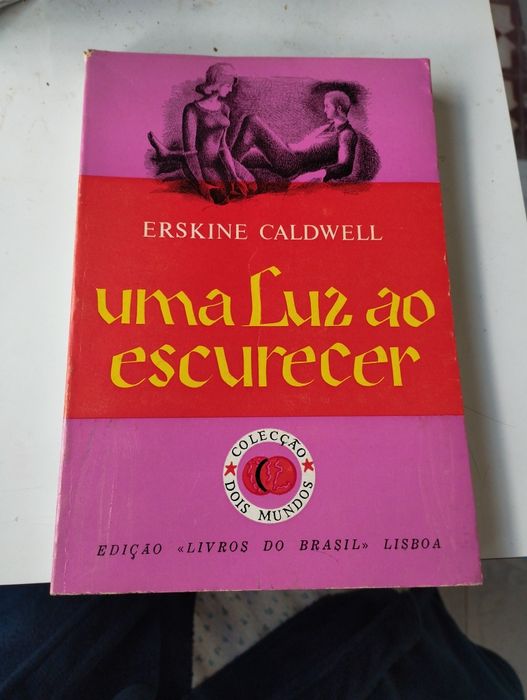 Livro "Uma Luz ao Escurecer"