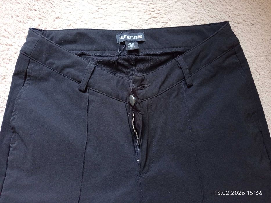 Spodnie dzwony , prettylittlething, 38