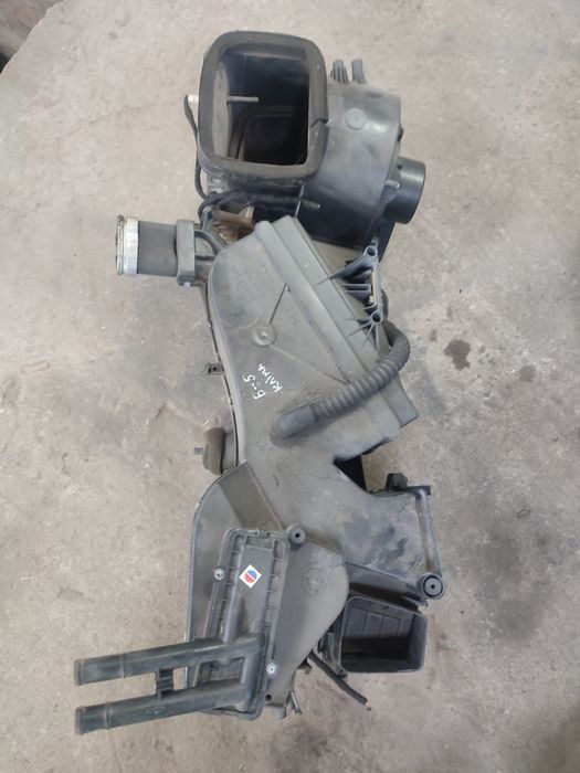 Корпус пєчкі на кліматронік на Volkswagen Passat B5, B5+
