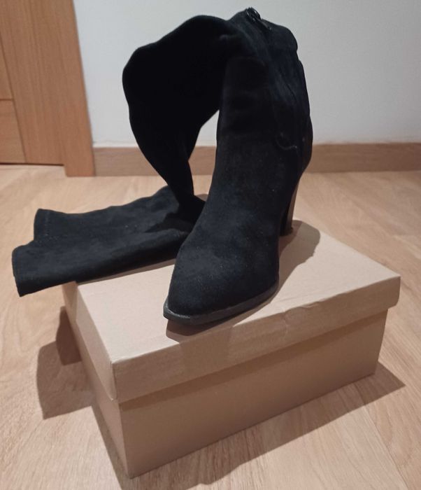 Botas altas pretas
