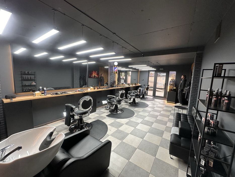 Винники/Чоловічі стрижки та бороди/Барбершоп