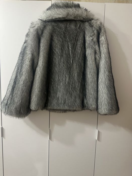 Шуба жіноча.