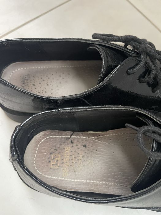 Sapato preto com cordões Seaside