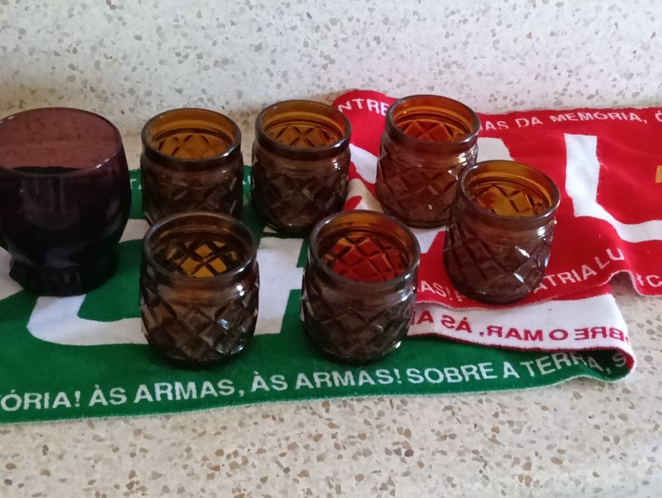 Seis copos pequenos vintage,vidro âmbar
