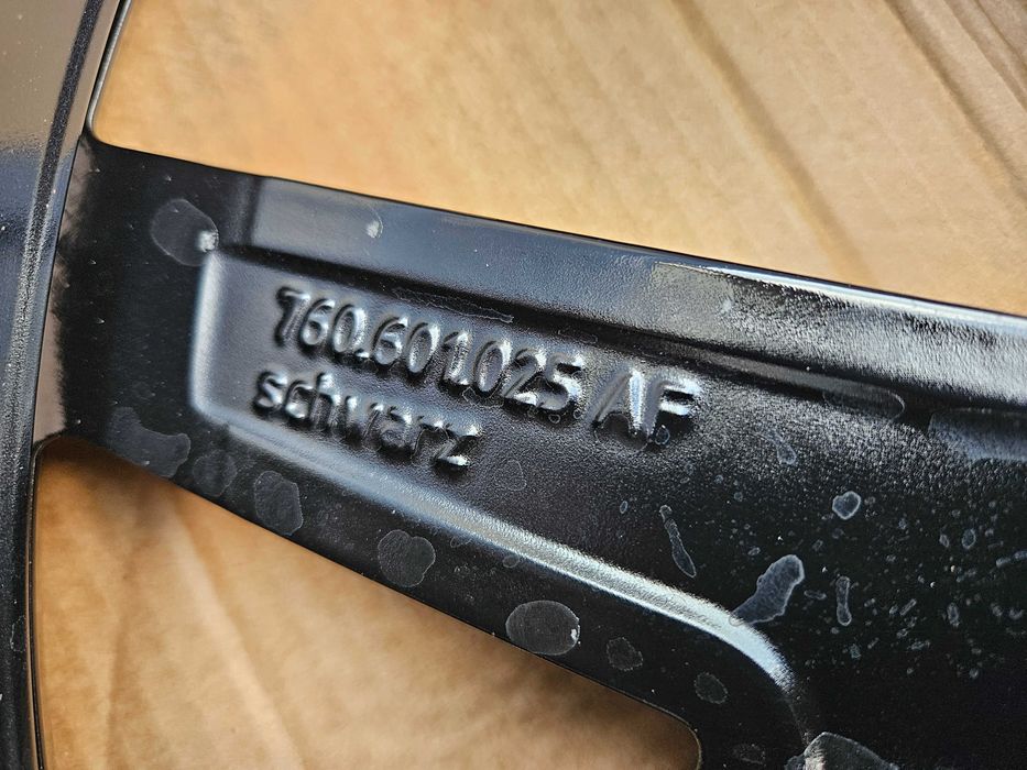 Vw Touareg R line Felga aluminiowa 9.5Jx22H2 ET31