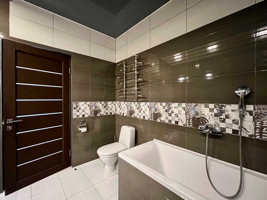 !!!Гарна пропозиція. Продаж будинку на два входи по вул.Квітневій