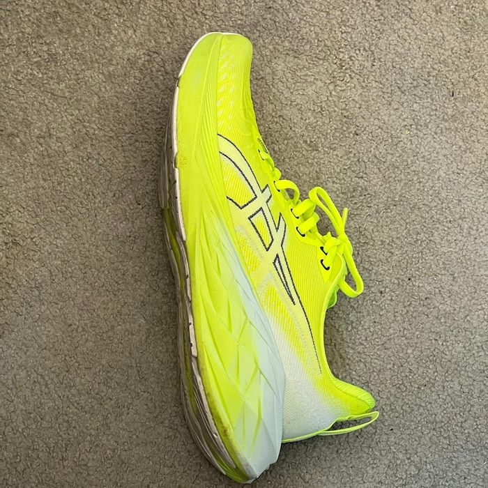 Asics Novablast 4487326204643911681
