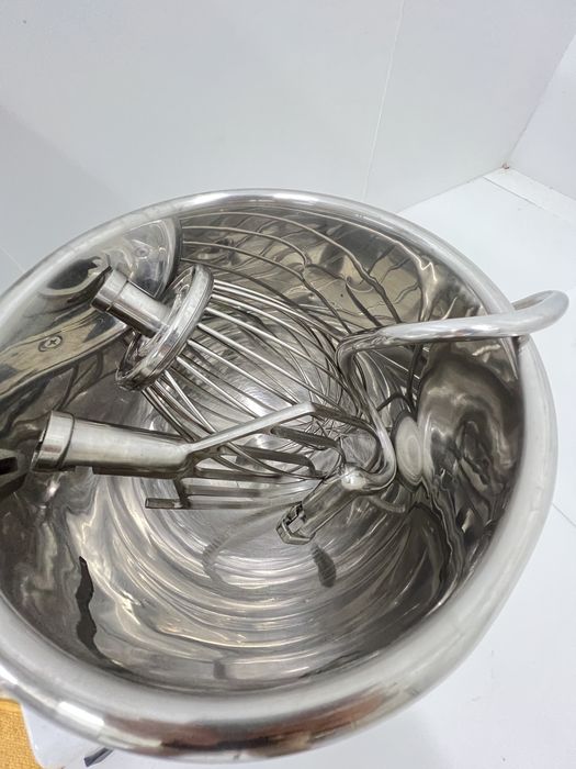 batedeira 20 litros EUTRON B20B