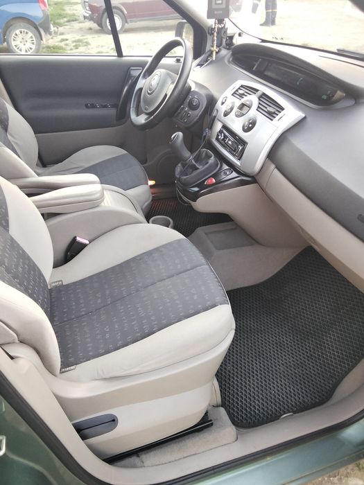 Renault Scenic в доброму стані