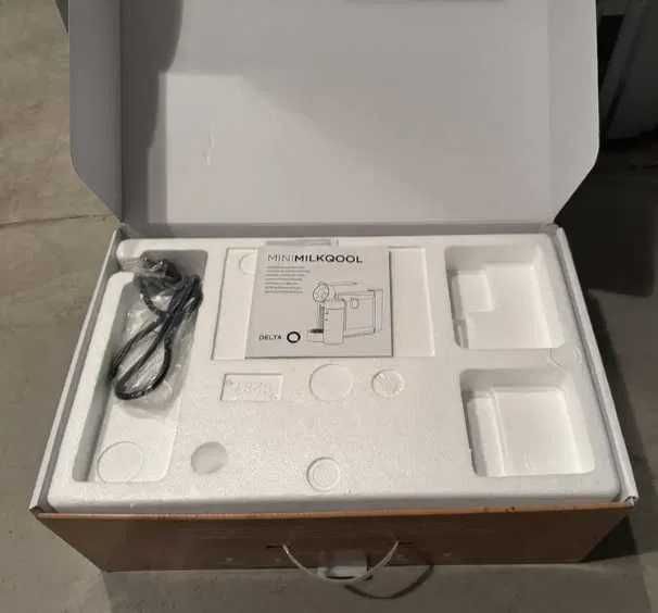 Ekspres kapsułkowy Delta Q MINI MILKQOOL 20 bar (Tylko Wrocław)