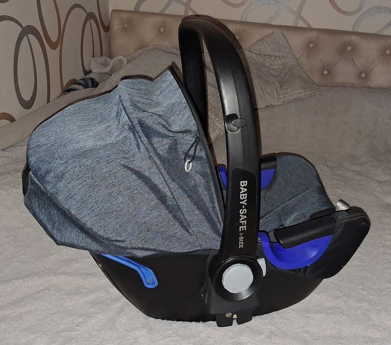 Продам автолюльку.