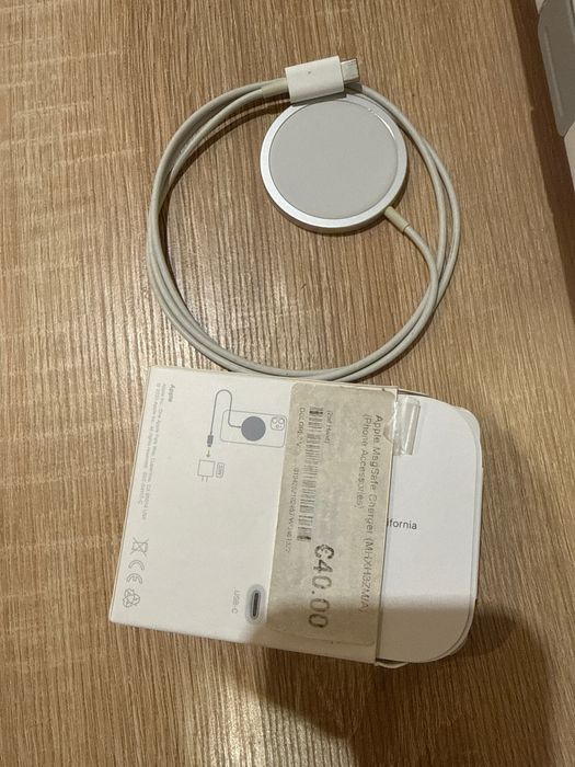 Apple MagSafe Charger