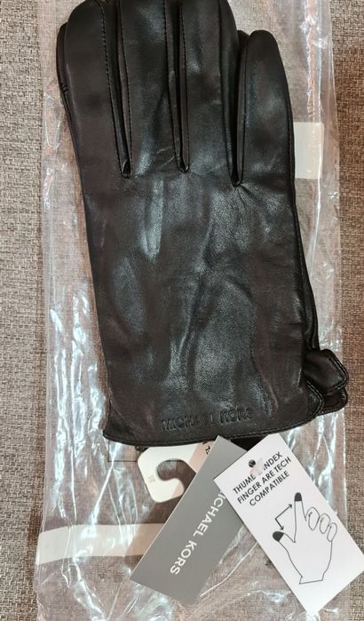 Rękawice męskie Michael Kors.