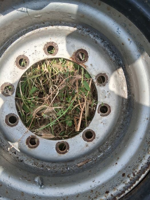 Vendo jantes em ferro de camião 385/65r22.5