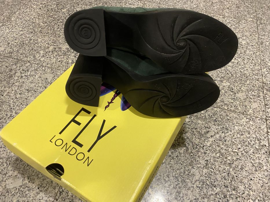 Botins chelsea botas curtas de camurça verde salto 38 Fly London NOVOS