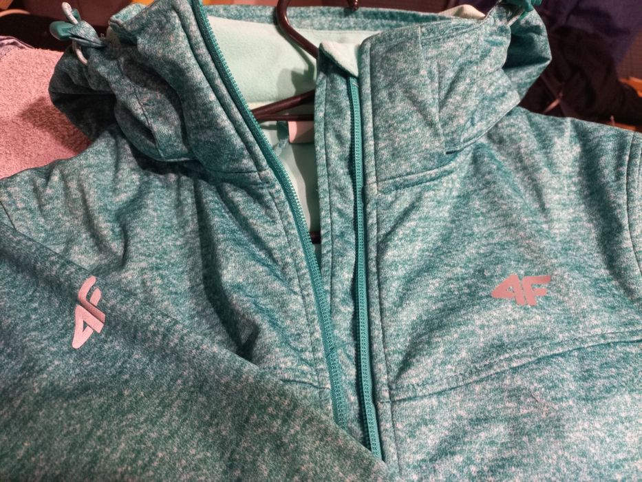 Damska kurtka softshell 4f