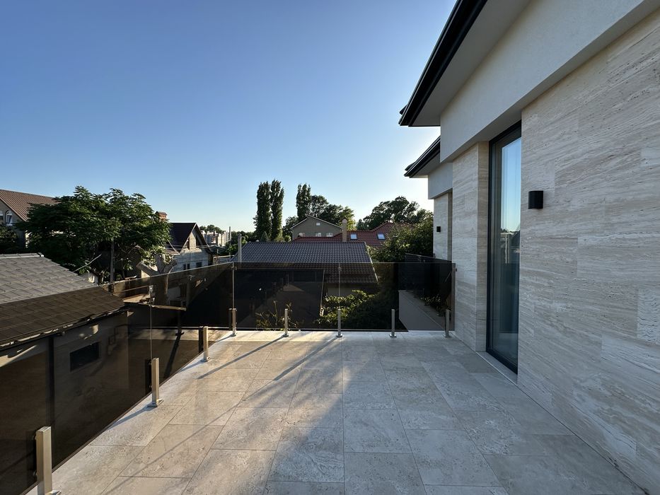 Шикарный дом на 12 фонтана