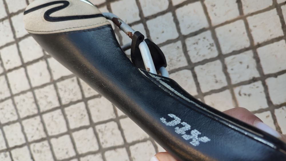 Selim antigo 26 cm