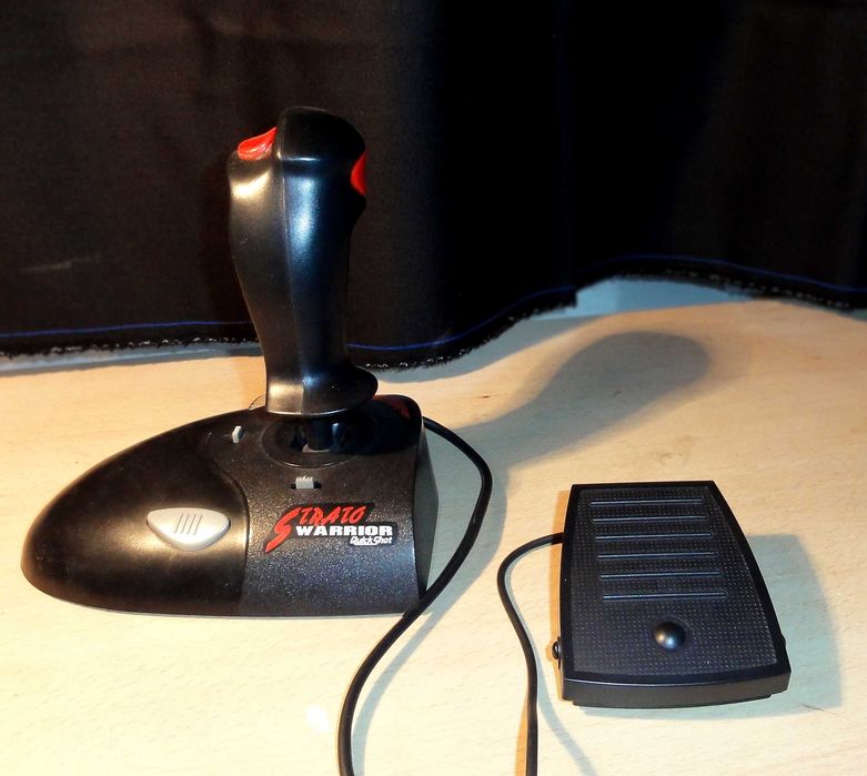 Joystick Quickshot Strato Warrior / retro