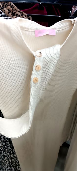 Платье женское в рубчик удлиненное
размер универсальный 42-46 р.