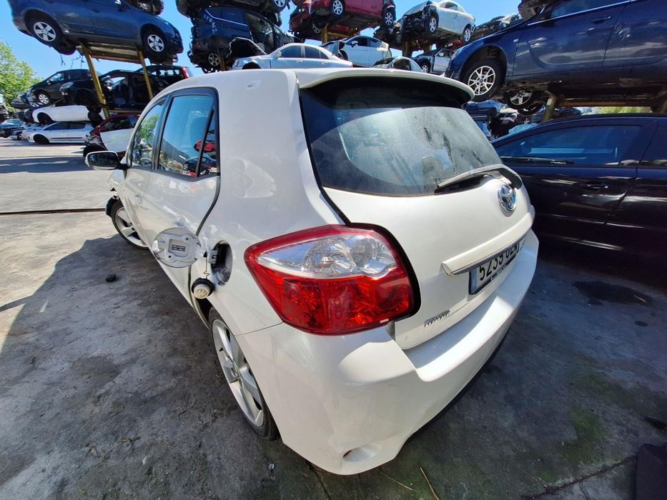 Transmissão Frente Direita Toyota Auris