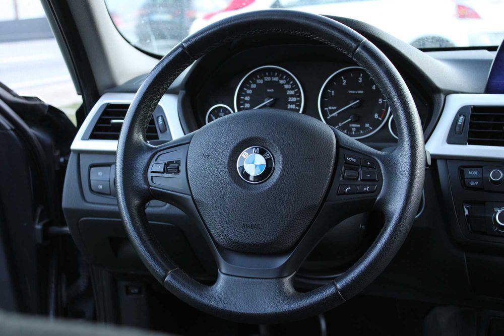 Bmw 325d Touring (F31)